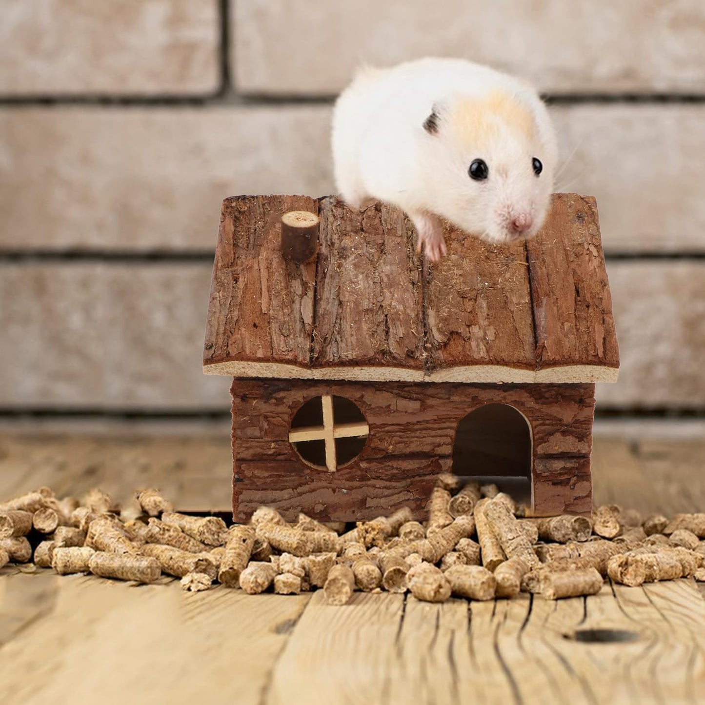 Hypeety Natural Wooden Hamster House Cage Small Animals House with Chimney for Pet Rats Gerbil Hideout Play House (S)